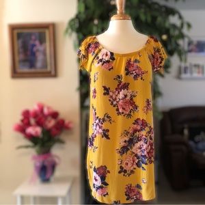 Rue 21 Med Floral Dress or Long Blouse Size Medium